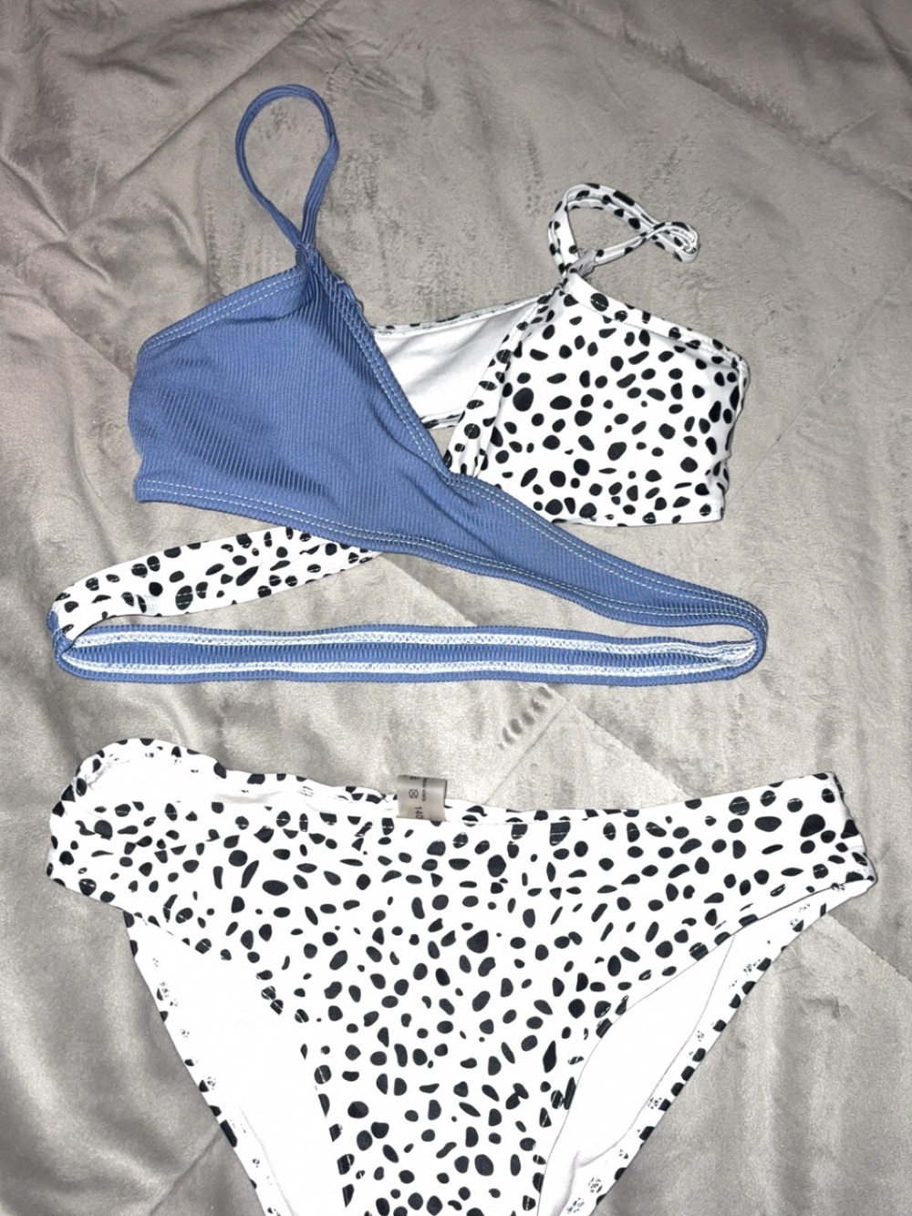 SHEIN Blue and White Dalmatian Print Kids Bikini
